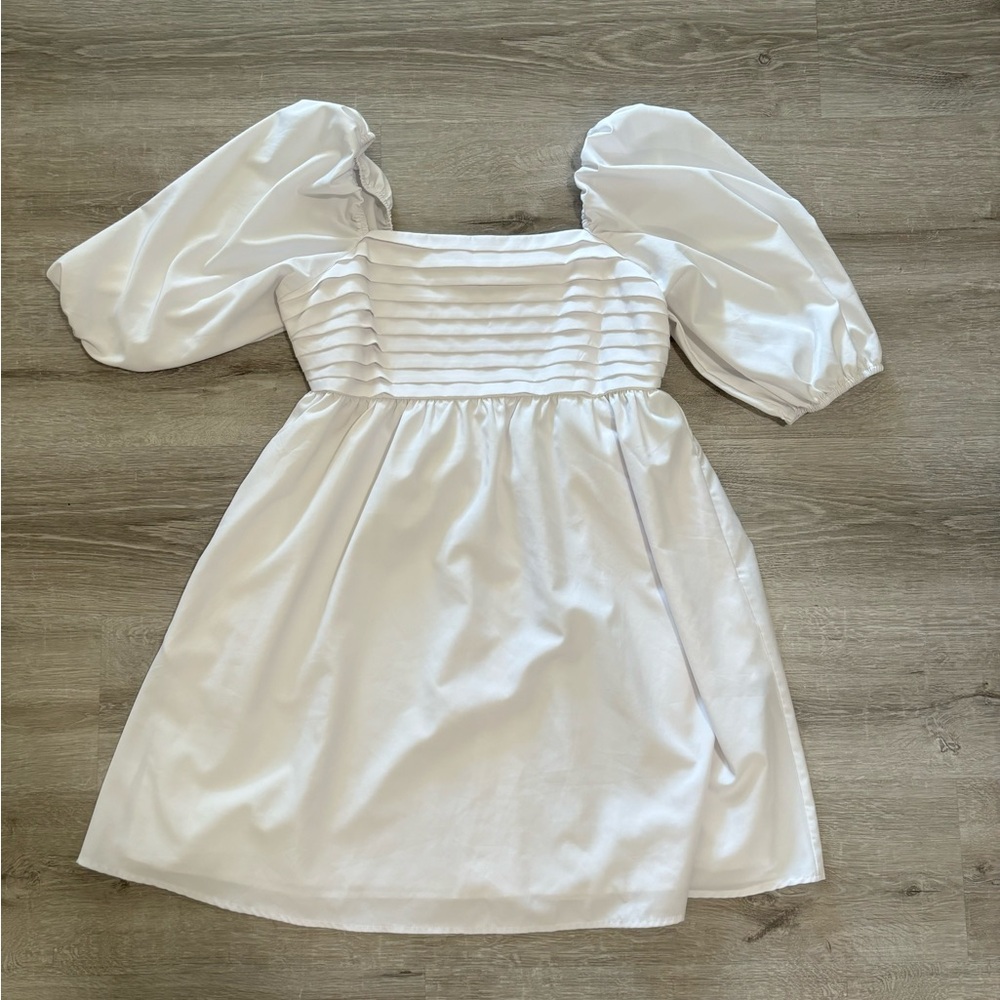 Elegant White puff sleeve Dress